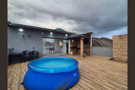 Casa para alugar com 270m², 4 quartos e 2 vagas Casa para alugar com 270m², 4 quartos e 2 vagasTerraço