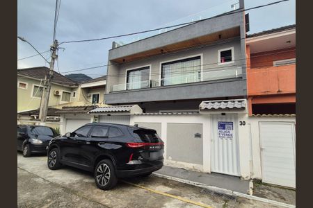 Casa para alugar com 270m², 4 quartos e 2 vagasFachada 