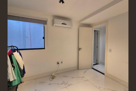 Casa para alugar com 270m², 4 quartos e 2 vagas Casa para alugar com 270m², 4 quartos e 2 vagasQuarto 3