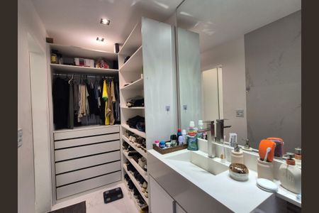 Casa para alugar com 270m², 4 quartos e 2 vagasSuíte 