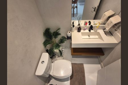 Casa para alugar com 270m², 4 quartos e 2 vagas Casa para alugar com 270m², 4 quartos e 2 vagasLavabo