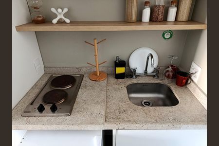 Cozinha de kitnet/studio à venda com 1 quarto, 27m² em Pinheiros, São Paulo
