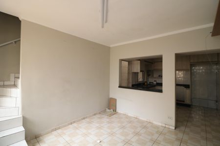 Casa de condomínio para alugar com 70m², 2 quartos e 1 vagaSala