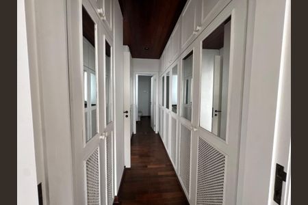 Closet Suite Master  de apartamento à venda com 4 quartos, 369m² em Morumbi, São Paulo