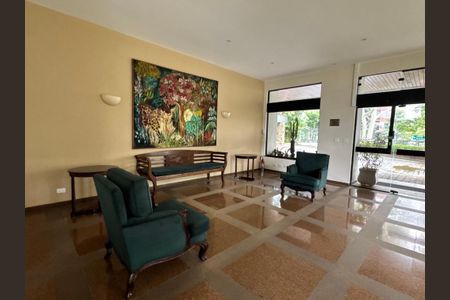 Apartamento à venda com 369m², 4 quartos e 4 vagasHall social