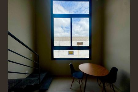 Sala de kitnet/studio para alugar com 1 quarto, 34m² em Vila Galvão, Guarulhos