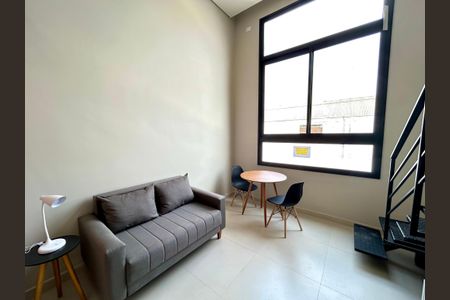 Sala de kitnet/studio para alugar com 1 quarto, 34m² em Vila Galvão, Guarulhos