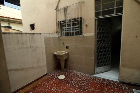 Apartamento para alugar com 70m², 2 quartos e 1 vagaÁrea de Serviço