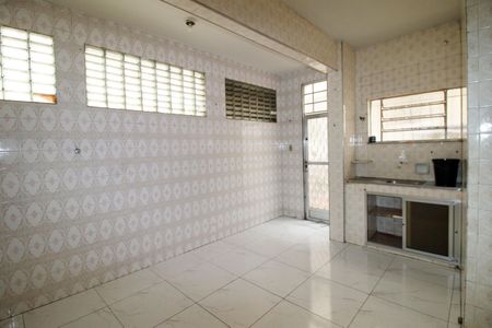 Apartamento para alugar com 70m², 2 quartos e 1 vagaCozinha