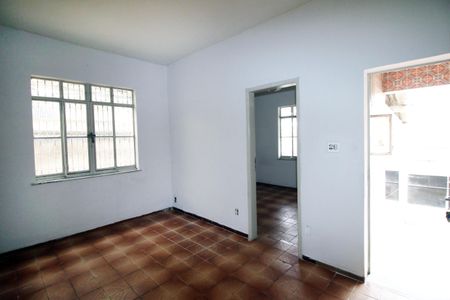 Apartamento para alugar com 70m², 2 quartos e 1 vagaSala