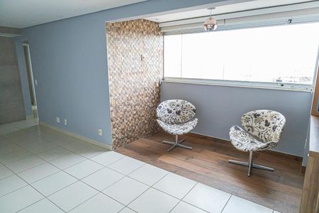 Sala de apartamento para alugar com 3 quartos, 72m² em Heliópolis, Belo Horizonte