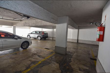 Apartamento para alugar com 80m², 2 quartos e 1 vaga Apartamento para alugar com 80m², 2 quartos e 1 vagaGaragem