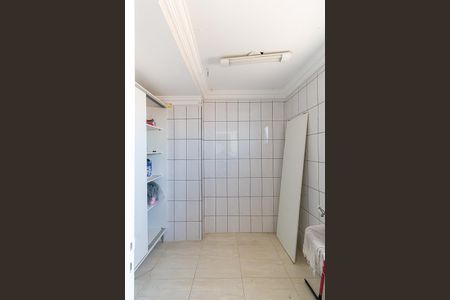 Apartamento para alugar com 260m², 3 quartos e 3 vagas Apartamento para alugar com 260m², 3 quartos e 3 vagasÁrea de Serviço