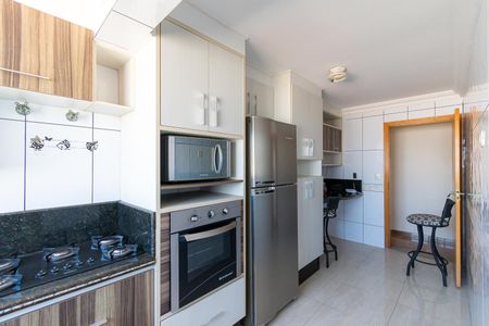 Apartamento para alugar com 260m², 3 quartos e 3 vagas Apartamento para alugar com 260m², 3 quartos e 3 vagasCozinha