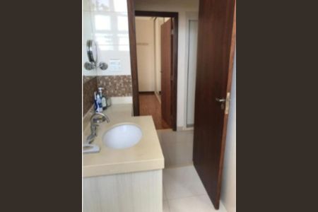 Apartamento para alugar com 159m², 3 quartos e 1 vagaBanheiro 