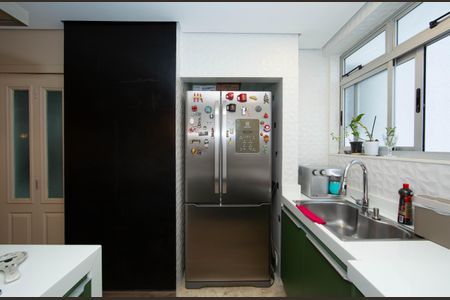 Apartamento à venda com 89m², 2 quartos e 1 vagaCOZINHA