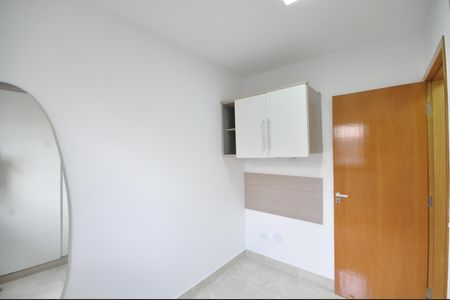 Quarto 2 de apartamento para alugar com 2 quartos, 40m² em Vila Santa Terezinha (zona Norte), São Paulo