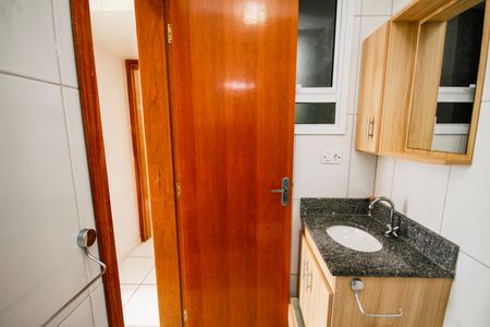 Apartamento para alugar com 57m², 2 quartos e 1 vaga Apartamento para alugar com 57m², 2 quartos e 1 vagaBanheiro do Quarto 1