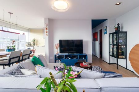 Apartamento à venda com 83m², 3 quartos e 1 vaga Apartamento à venda com 83m², 3 quartos e 1 vagaSala