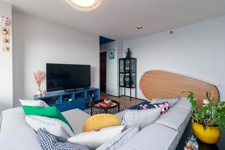 Apartamento à venda com 83m², 3 quartos e 1 vaga Apartamento à venda com 83m², 3 quartos e 1 vagaSala