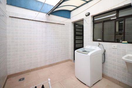 Apartamento à venda com 73m², 2 quartos e 1 vagaÁrea de Serviço