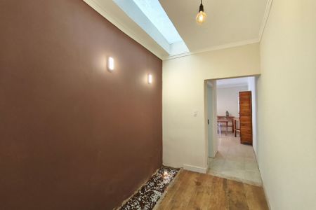 Casa à venda com 197m², 3 quartos e 5 vagasCorredor - Sala