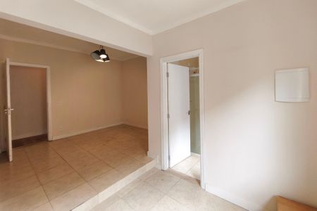 Casa à venda com 197m², 3 quartos e 5 vagasQuarto Suíte