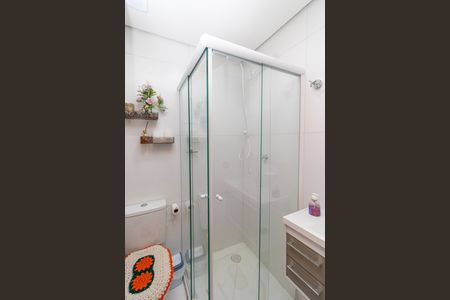 Banheiro de apartamento para alugar com 1 quarto, 24m² em Vila Mazzei, São Paulo