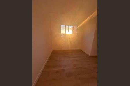 Quarto de apartamento para alugar com 2 quartos, 43m² em Helena Maria, Osasco