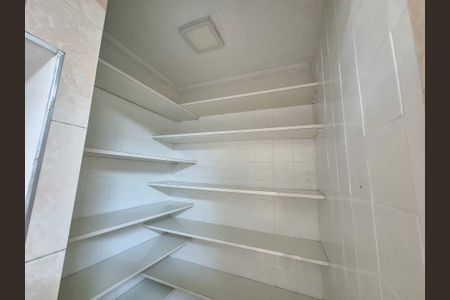 Apartamento para alugar com 128m², 4 quartos e 1 vaga