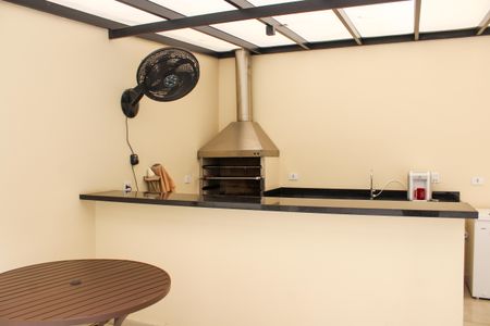 Apartamento para alugar com 128m², 4 quartos e 1 vaga