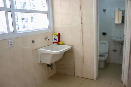 Apartamento para alugar com 128m², 4 quartos e 1 vaga