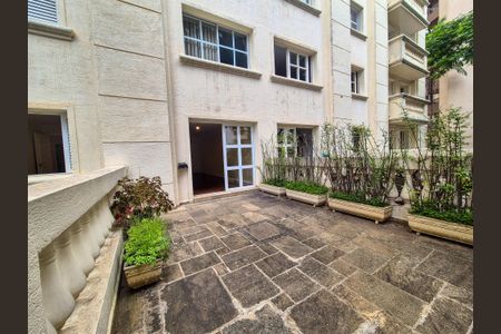 Apartamento para alugar com 128m², 4 quartos e 1 vaga