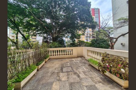 Apartamento para alugar com 128m², 4 quartos e 1 vaga