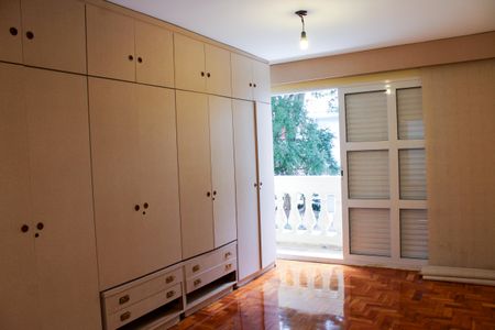 Apartamento para alugar com 128m², 4 quartos e 1 vaga