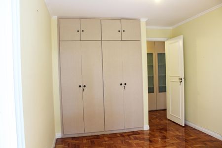 Apartamento para alugar com 128m², 4 quartos e 1 vaga