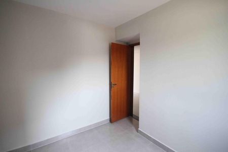 Apartamento para alugar com 38m², 2 quartos e sem vaga Apartamento para alugar com 38m², 2 quartos e sem vagaQuarto 02