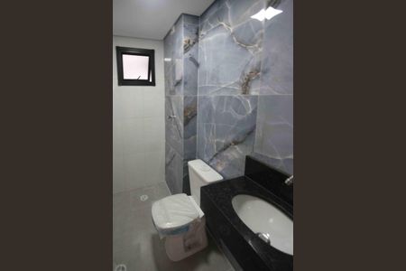 Apartamento para alugar com 38m², 2 quartos e sem vaga Apartamento para alugar com 38m², 2 quartos e sem vagaBanheiro