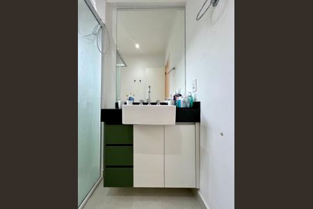 Banheiro de apartamento à venda com 1 quarto, 124m² em Centro, Campinas
