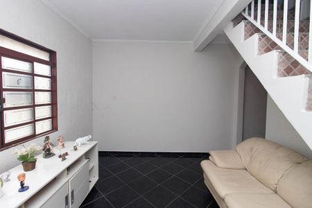 Casa à venda com 105m², 2 quartos e 3 vagasSala