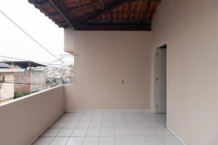 Casa à venda com 105m², 2 quartos e 3 vagasVaranda