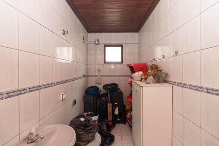 Casa à venda com 105m², 2 quartos e 3 vagasBanheiro da Suíte