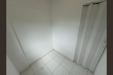 Quarto de apartamento para alugar com 2 quartos, 30m² em Qs 14, Brasília