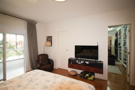 Apartamento à venda com 260m², 3 quartos e 3 vagas Apartamento à venda com 260m², 3 quartos e 3 vagasSuíte 1