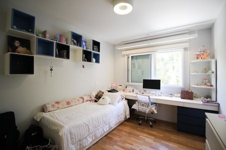Apartamento à venda com 260m², 3 quartos e 3 vagas Apartamento à venda com 260m², 3 quartos e 3 vagasSuíte 3
