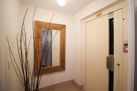 Apartamento à venda com 260m², 3 quartos e 3 vagas Apartamento à venda com 260m², 3 quartos e 3 vagasHall do apartamento