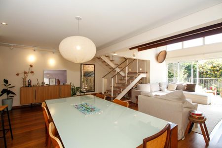 Apartamento para alugar com 134m², 2 quartos e 3 vagas Apartamento para alugar com 134m², 2 quartos e 3 vagasSala de Estar e Jantar