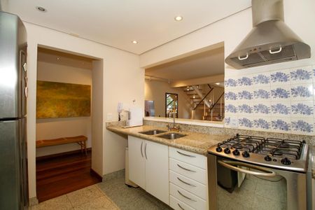 Apartamento para alugar com 134m², 2 quartos e 3 vagas Apartamento para alugar com 134m², 2 quartos e 3 vagasCozinha