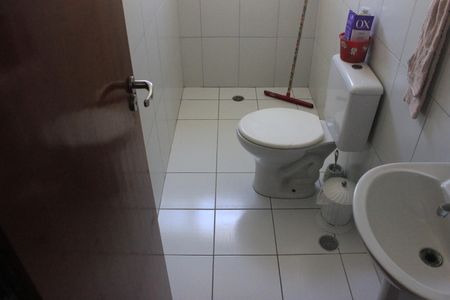 Apartamento à venda com 65m², 2 quartos e 1 vagaBanheiro social 