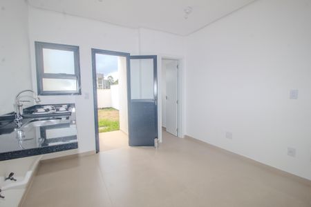 Cozinha de casa para alugar com 3 quartos, 76m² em Hípica, Porto Alegre